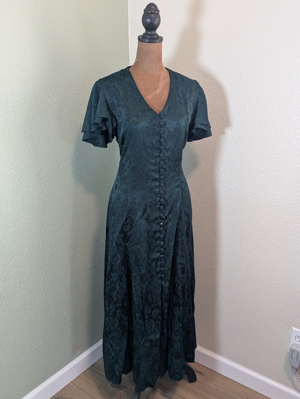 vintage 90s Button-Front Dark Green Maxi Dress with Flutter Sleeves